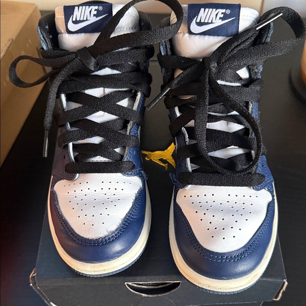 Jordan 1 Retro Sneakers